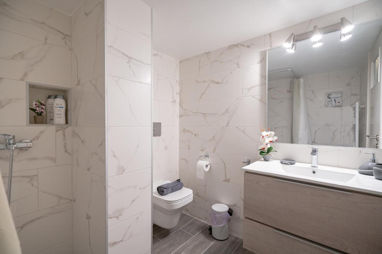 Agios Ioannis Metro St. 2 Bedrms 6 Pers. Apartment Atene Esterno foto